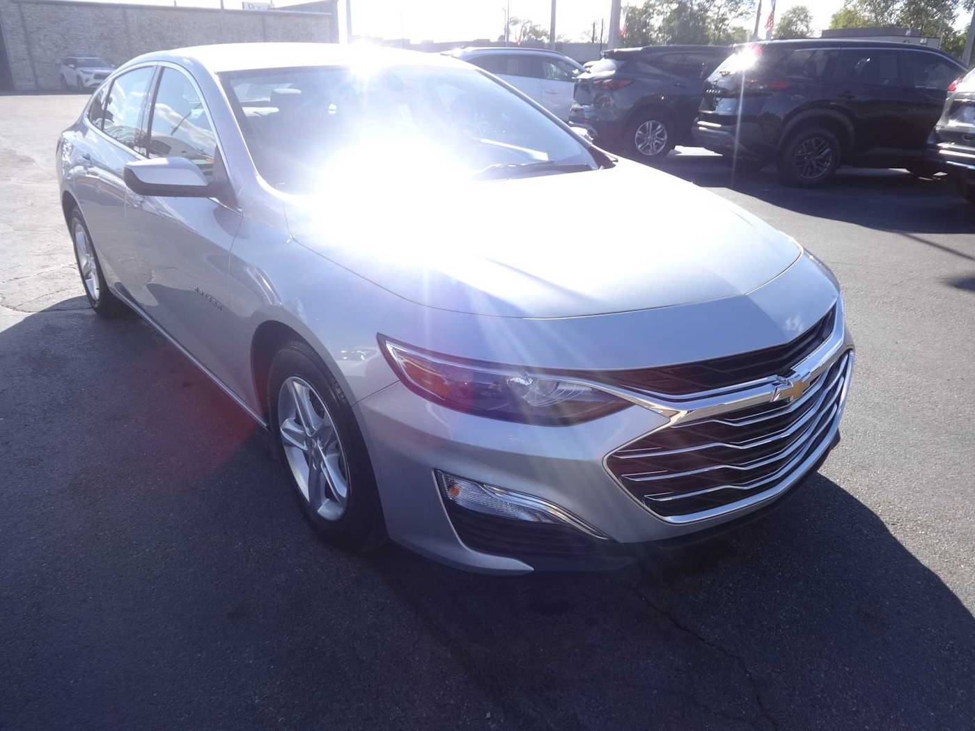 2021 Chevrolet Malibu LS — Sedan — 25,890 mi — Hamilton, OH