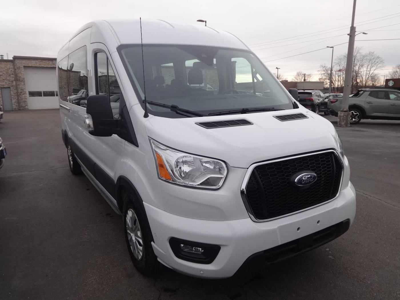 2022 Ford Transit Passenger Wagon T-350 XLT — Passenger Van — 76,906 mi — Hamilton, OH