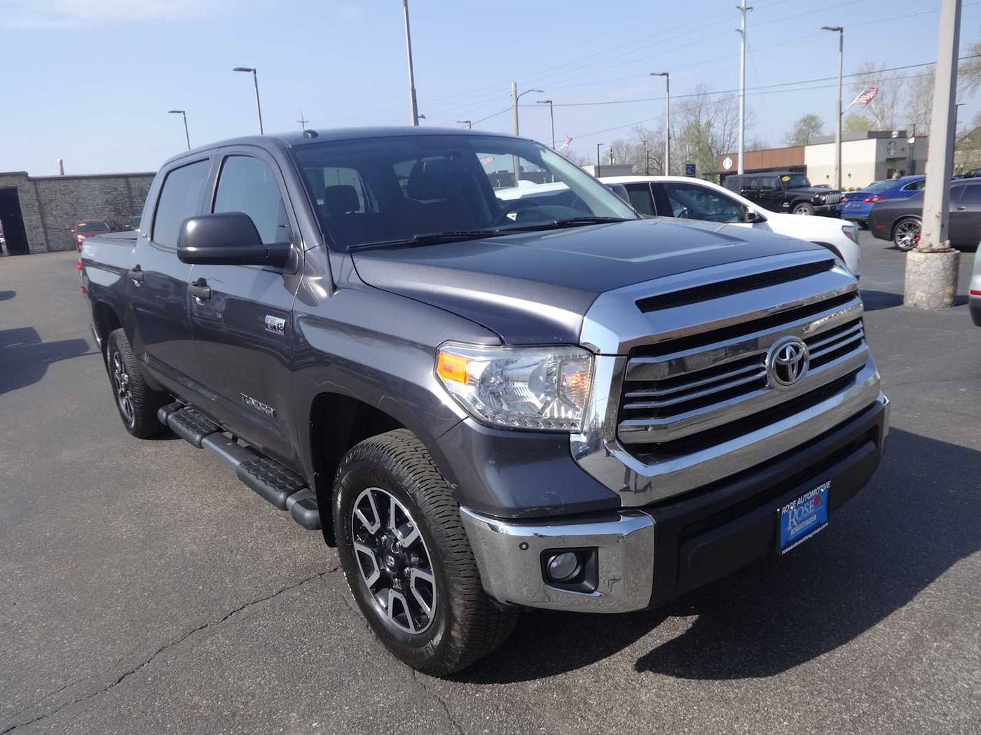 2017 Toyota Tundra SR5 — Pickup Truck — 213,735 mi — Hamilton, OH