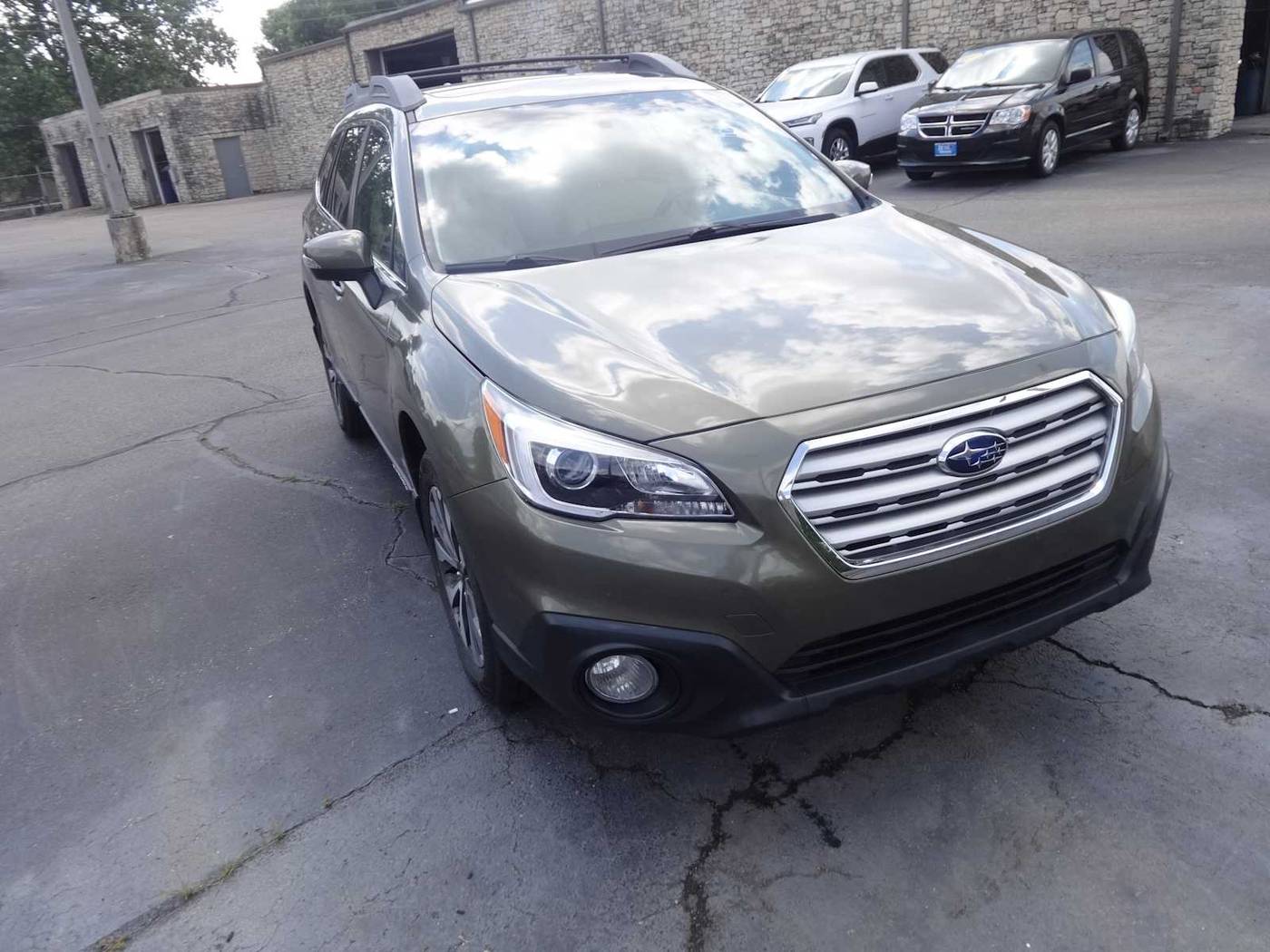 2017 Subaru Outback 2.5i Limited — SUV — 77,542 mi — Hamilton, OH