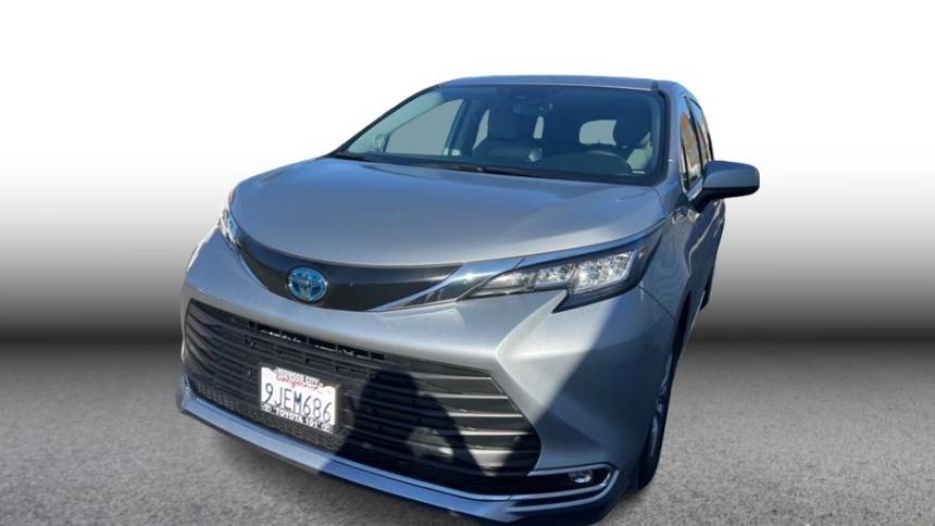 2023 Toyota Sienna XLE — Minivan — 22,379 mi — Hayward, CA