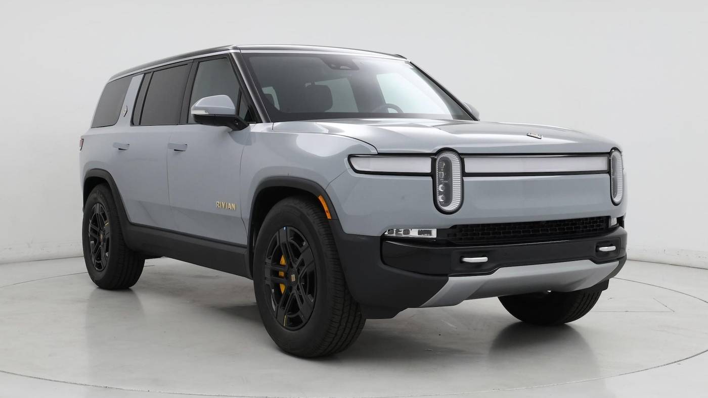 2023 Rivian R1S