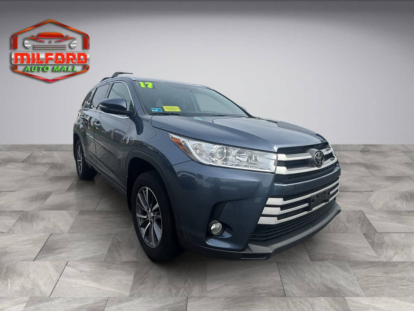 2017 Toyota Highlander XLE — SUV — 108,685 mi — Milford, MA