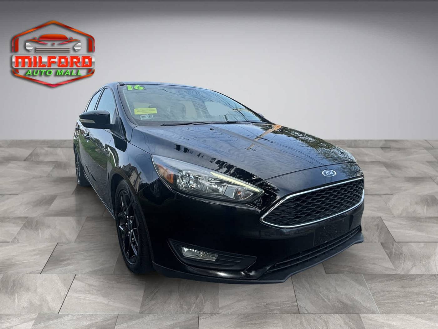 2016 Ford Focus SE — Hatchback — 141,571 mi — Milford, MA