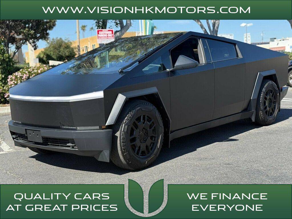 2024 Tesla Cybertruck Standard — Pickup Truck — 22,754 mi — GARDEN GROVE, CA