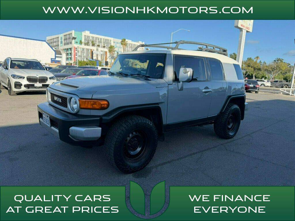 2014 Toyota FJ Cruiser Base