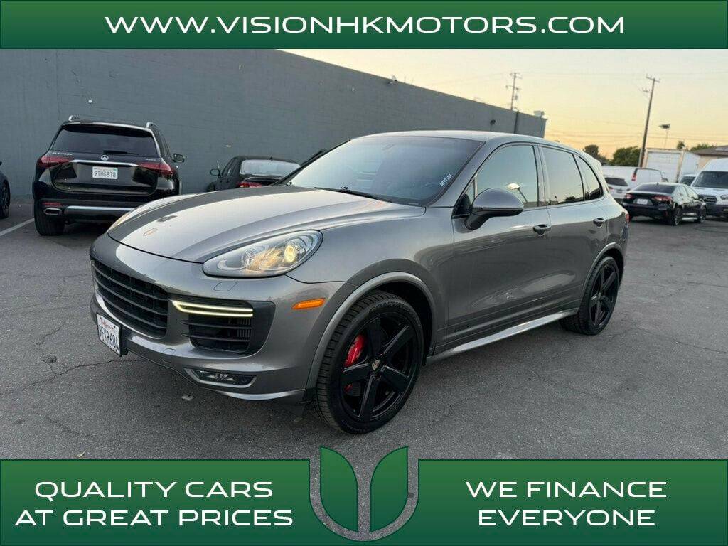 2017 Porsche Cayenne GTS
