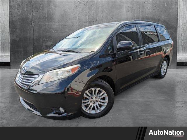2016 Toyota Sienna XLE — Minivan — 98,426 mi — Las Vegas, NV