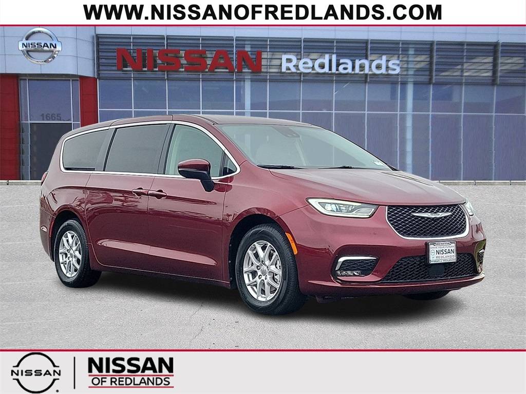 2023 Chrysler Pacifica Touring L — Minivan — 66,210 mi — redlands, CA