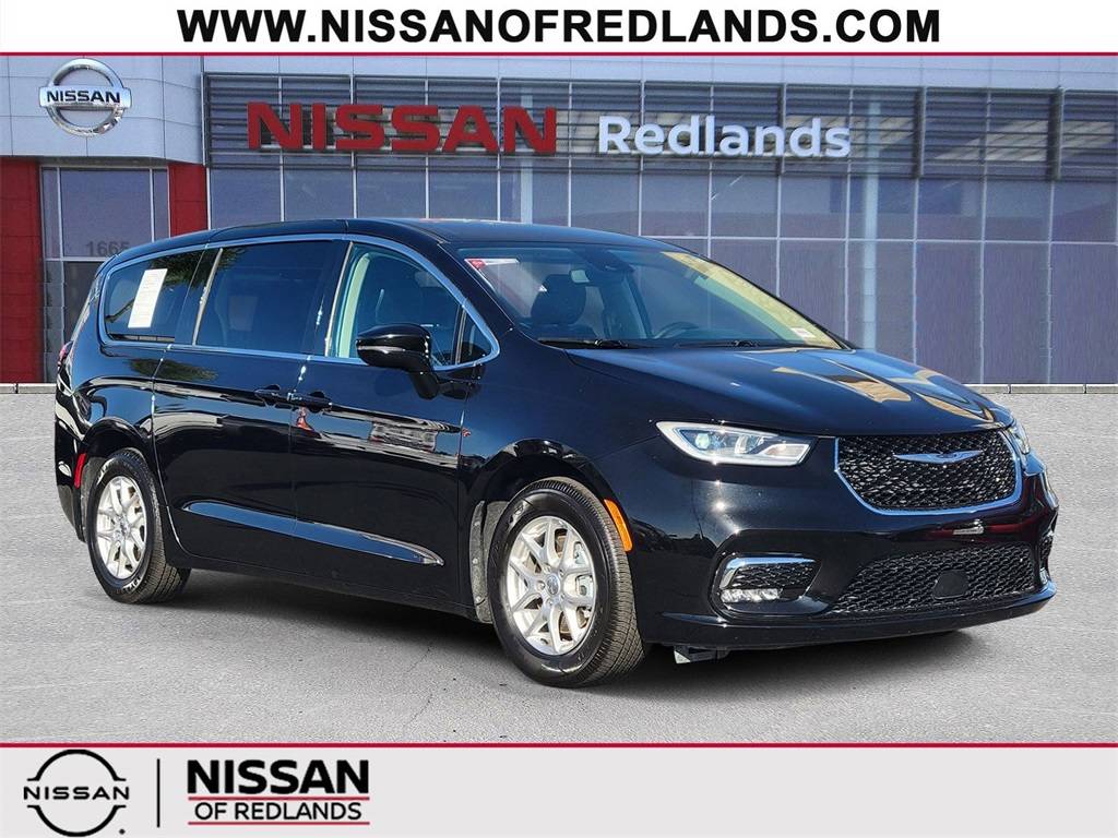 2024 Chrysler Pacifica Touring L — Minivan — 52,554 mi — redlands, CA