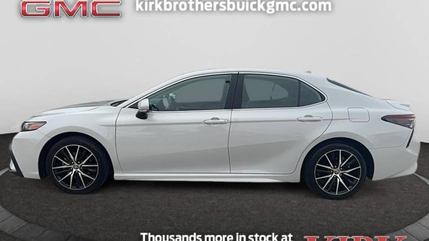 2023 Toyota Camry SE — Sedan — 42,206 mi — Greenwood, MS