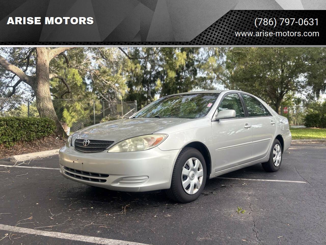 2004 Toyota Camry LE — Sedan — 196,716 mi — Pompano Beach, FL