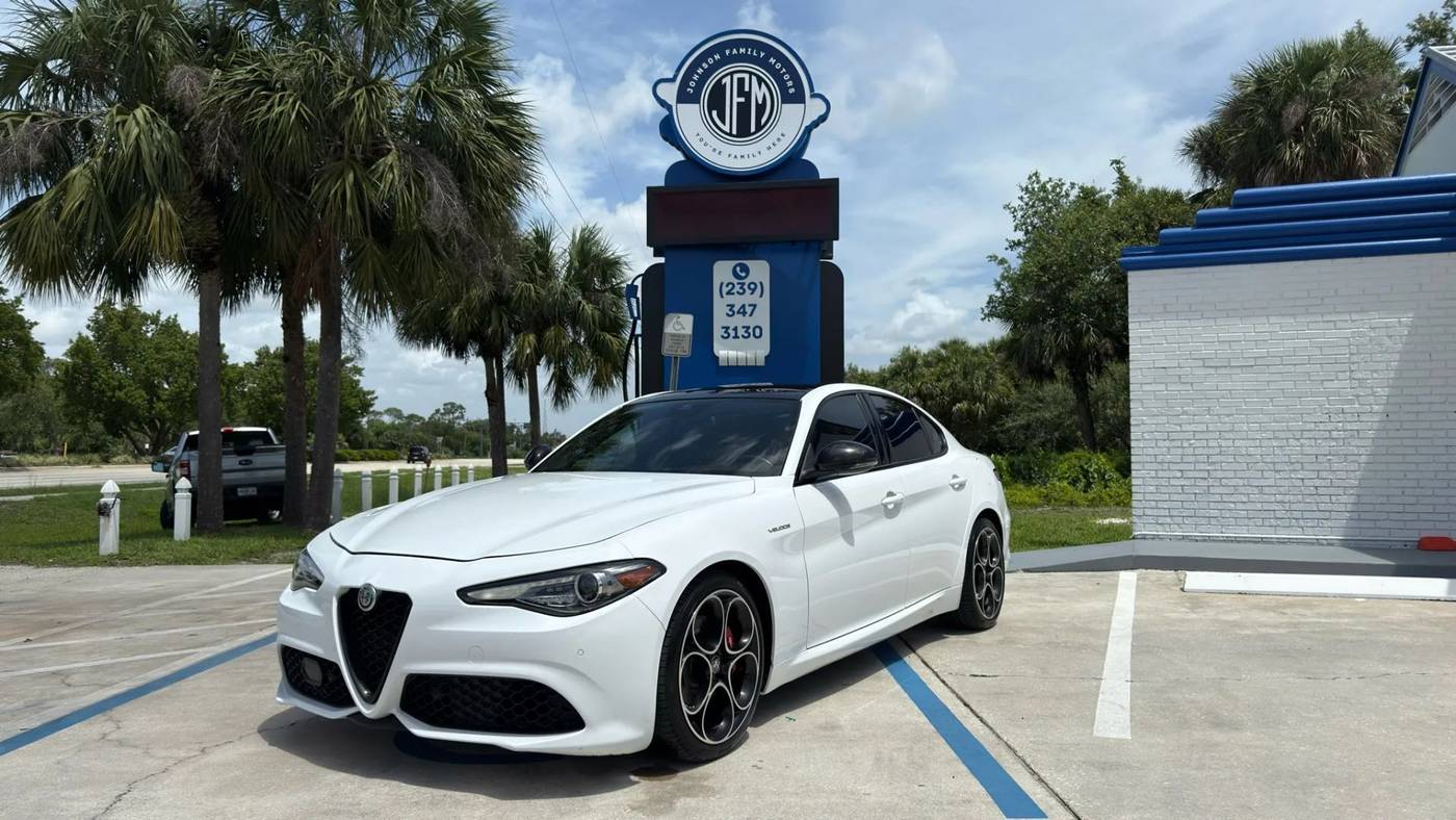 2022 Alfa Romeo Giulia Veloce — Sedan — 37,603 mi — North Fort Myers, FL