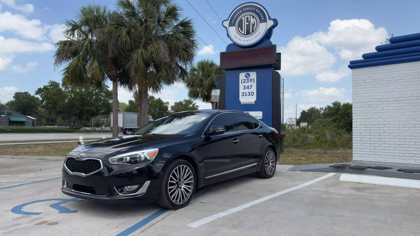 2015 Kia Cadenza Premium — Sedan — 58,824 mi — North Fort Myers, FL