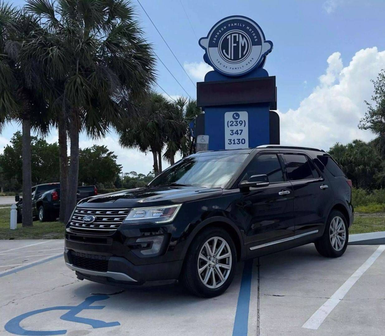 2017 Ford Explorer Limited — SUV — 94,128 mi — North Fort Myers, FL