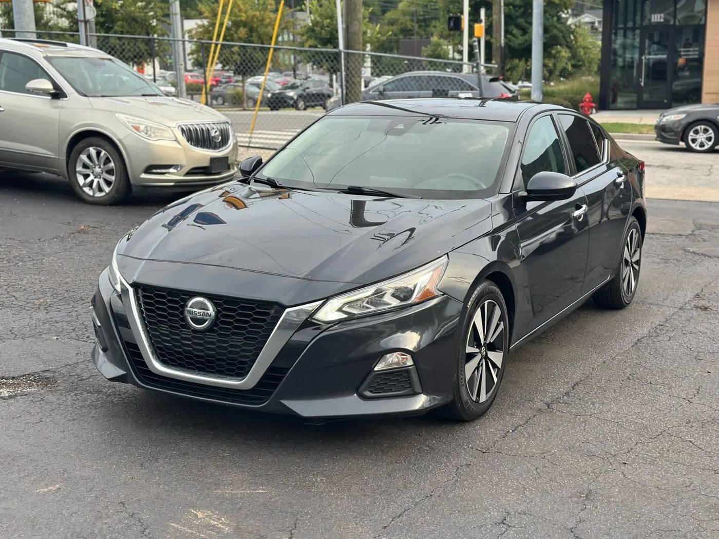 2021 Nissan Altima SV — Sedan — 122,028 mi — Nashville, TN