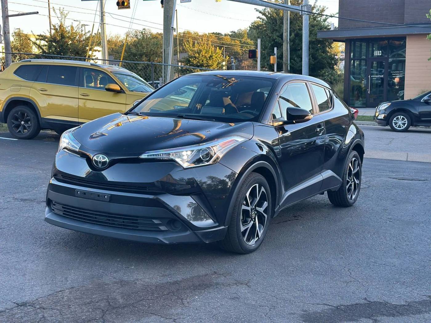 2019 Toyota C-HR XLE — SUV — 111,800 mi — Nashville, TN