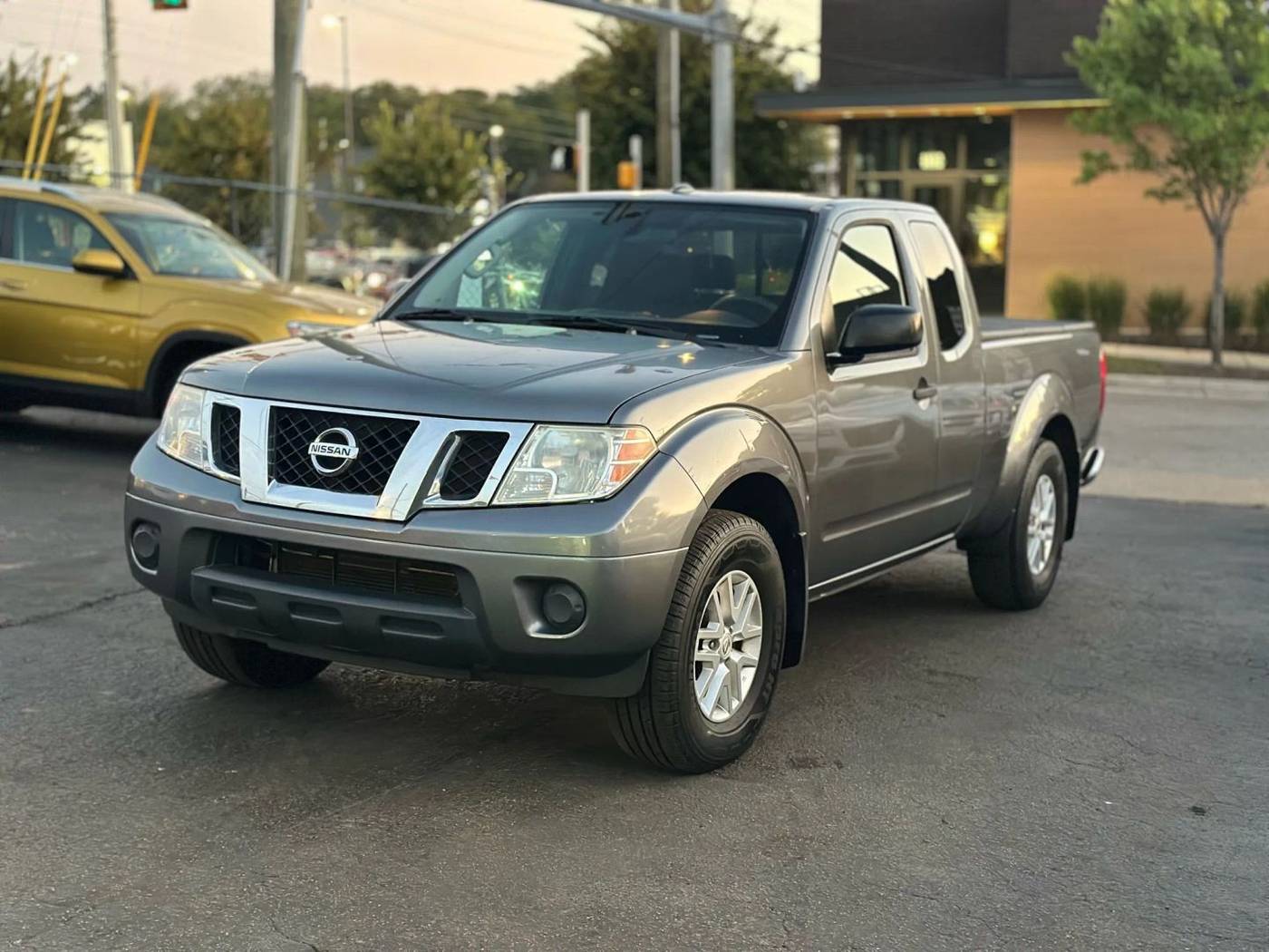 2017 Nissan Frontier SV — Pickup Truck — 104,972 mi — Nashville, TN