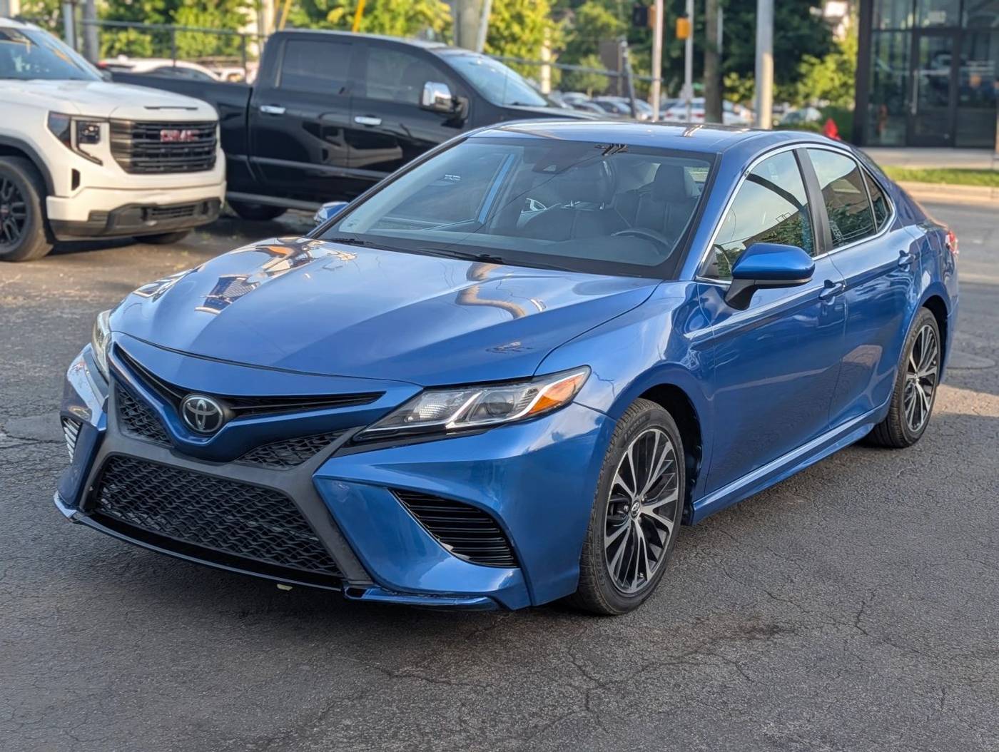 2019 Toyota Camry SE