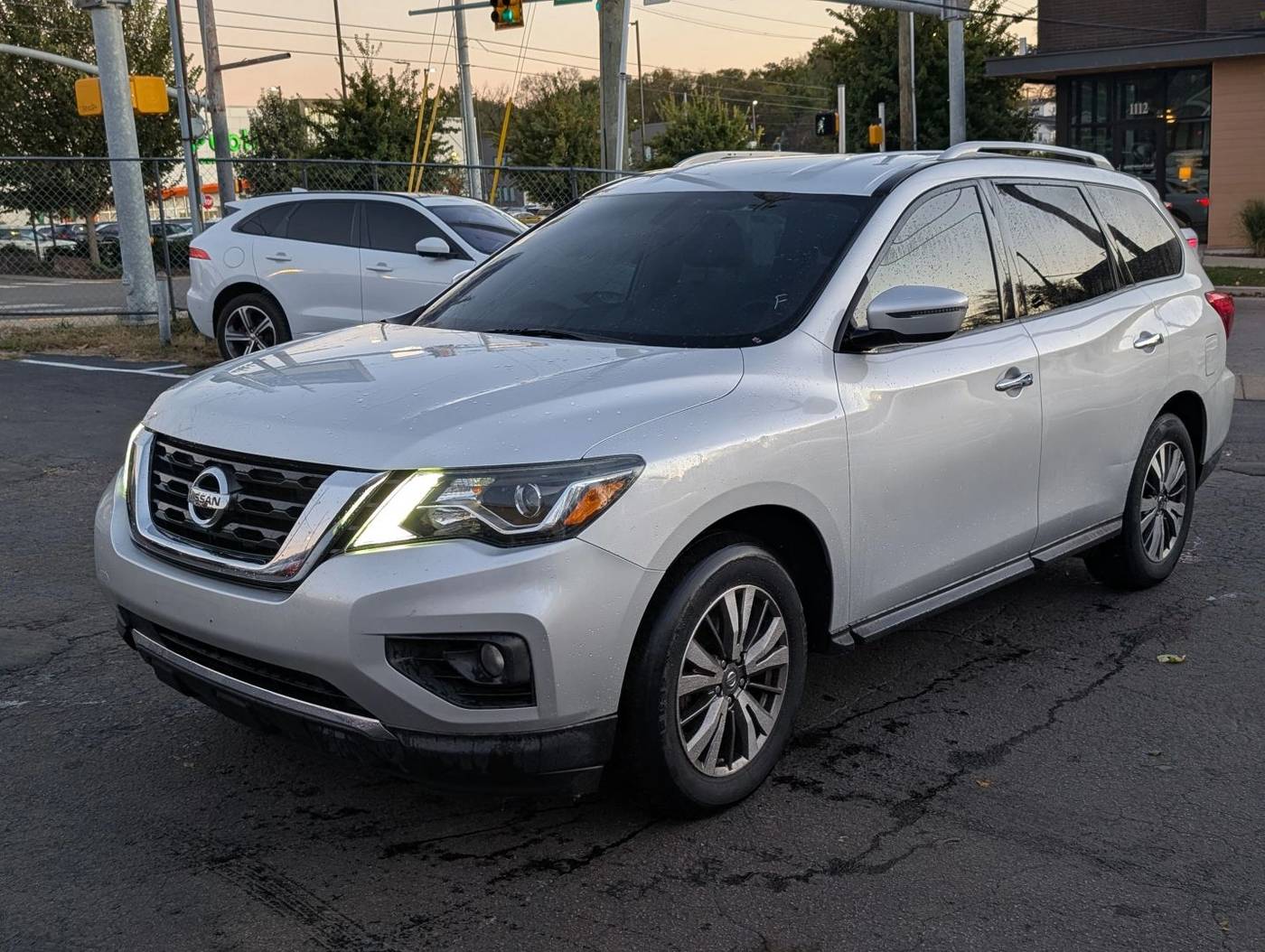 2018 Nissan Pathfinder SV — SUV — 119,864 mi — Nashville, TN