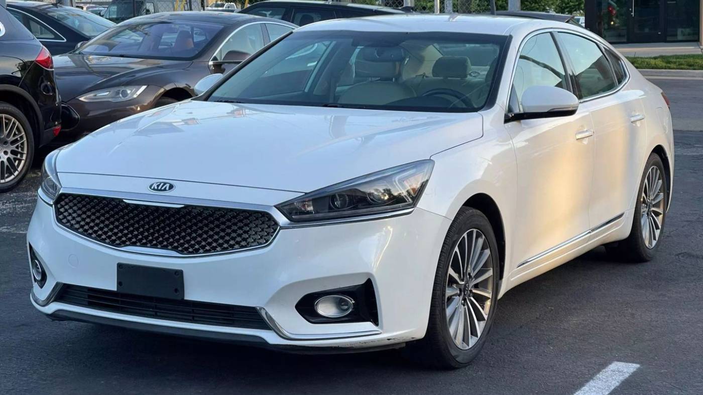 2017 Kia Cadenza Premium