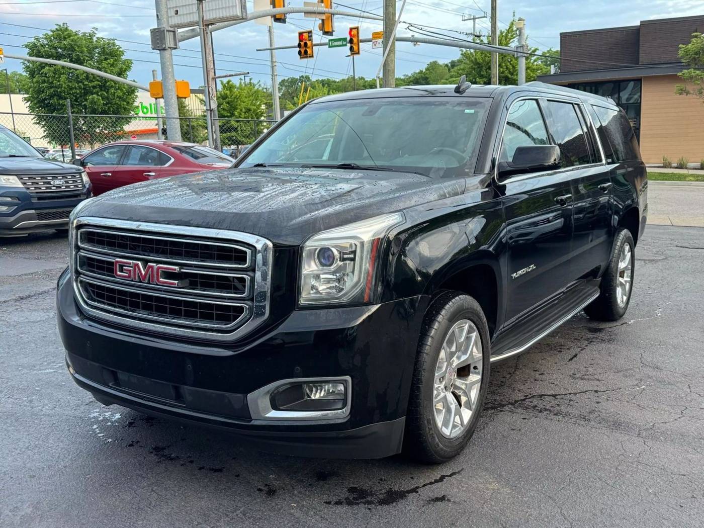 2015 GMC Yukon SLE — SUV — 180,518 mi — Nashville, TN