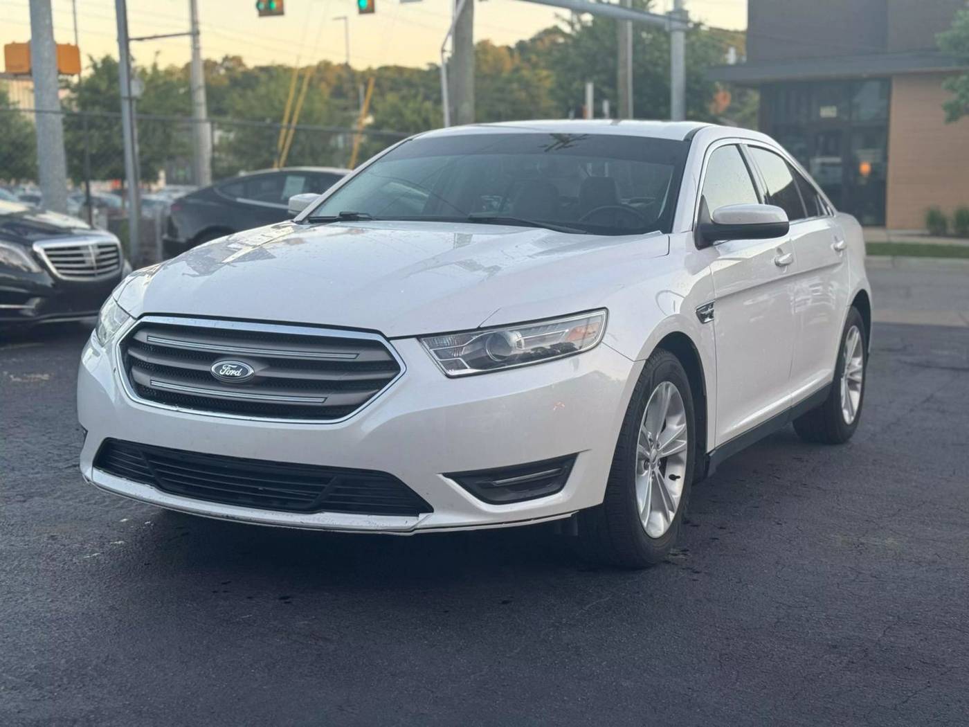 2013 Ford Taurus SEL — Sedan — 66,895 mi — Nashville, TN
