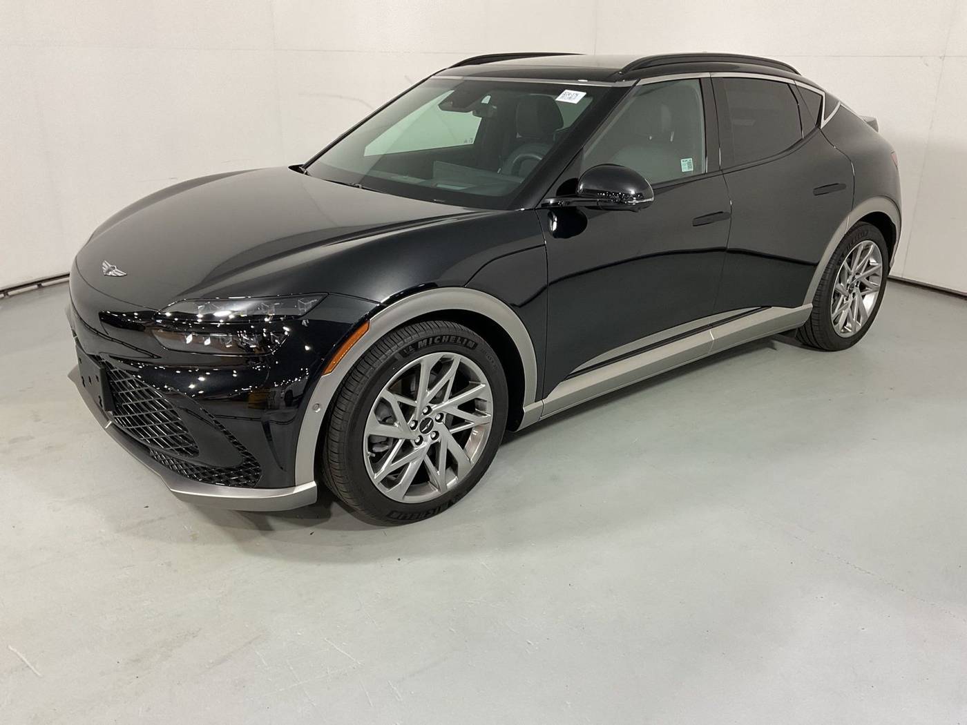 2024 Genesis GV60 Advanced — SUV — 4,186 mi — Englewood, NJ
