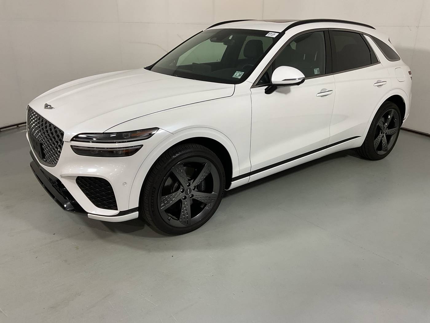 2025 Genesis GV70 2.5T — SUV — 4,645 mi — Englewood, NJ