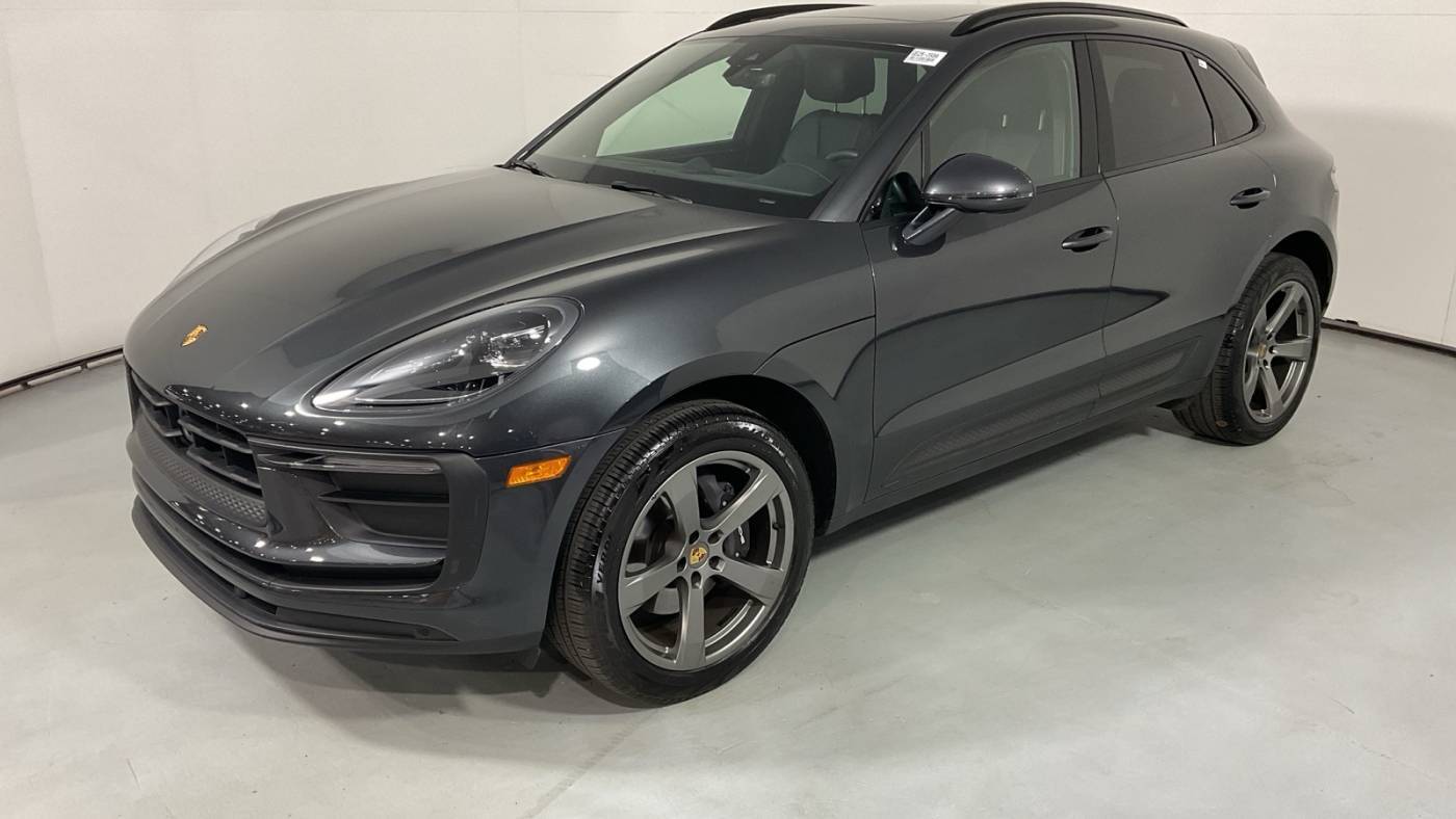 2023 Porsche Macan T — SUV — 20,235 mi — Englewood, NJ
