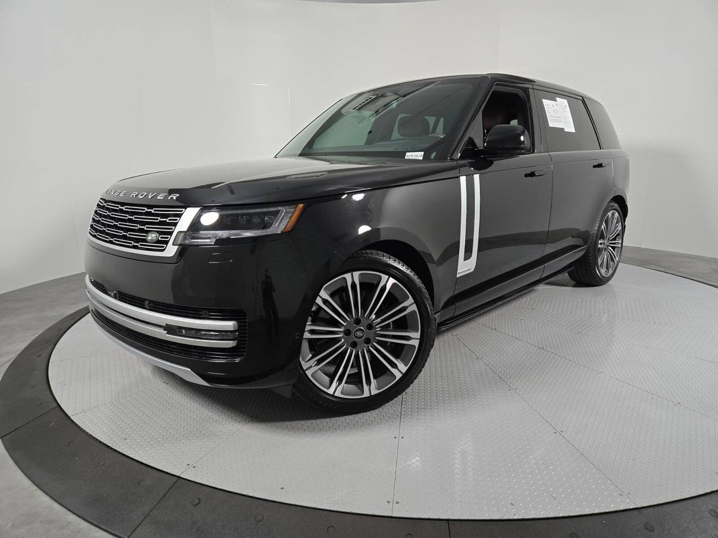 2024 Land Rover Range Rover Autobiography — SUV — 10,960 mi — Henderson, NV