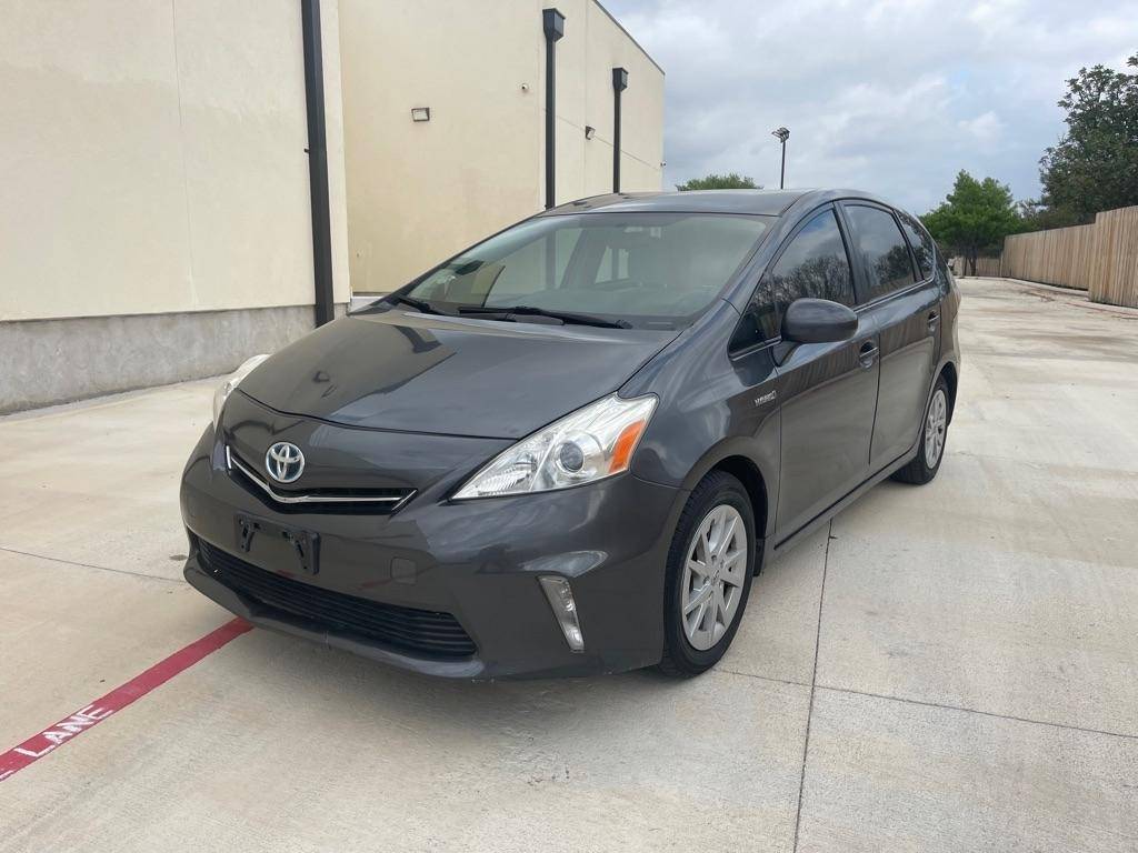 2013 Toyota Prius v Three — Wagon — 157,014 mi — Live Oak, TX