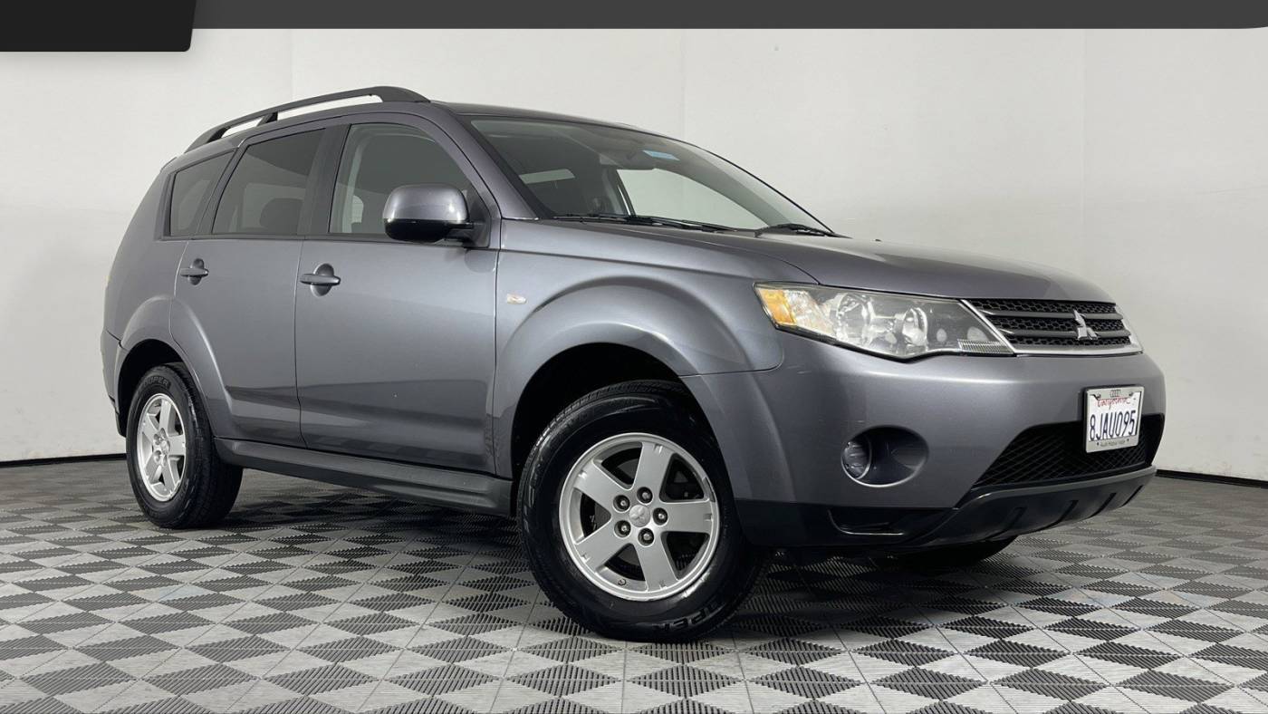 2009 Mitsubishi Outlander ES — SUV — 104,741 mi — Fairfield, CA