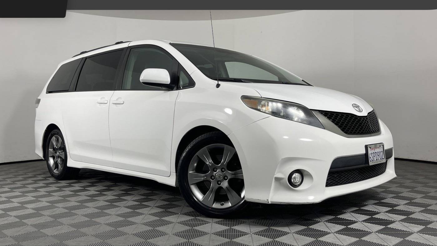 2011 Toyota Sienna SE — Minivan — 179,169 mi — Fairfield, CA