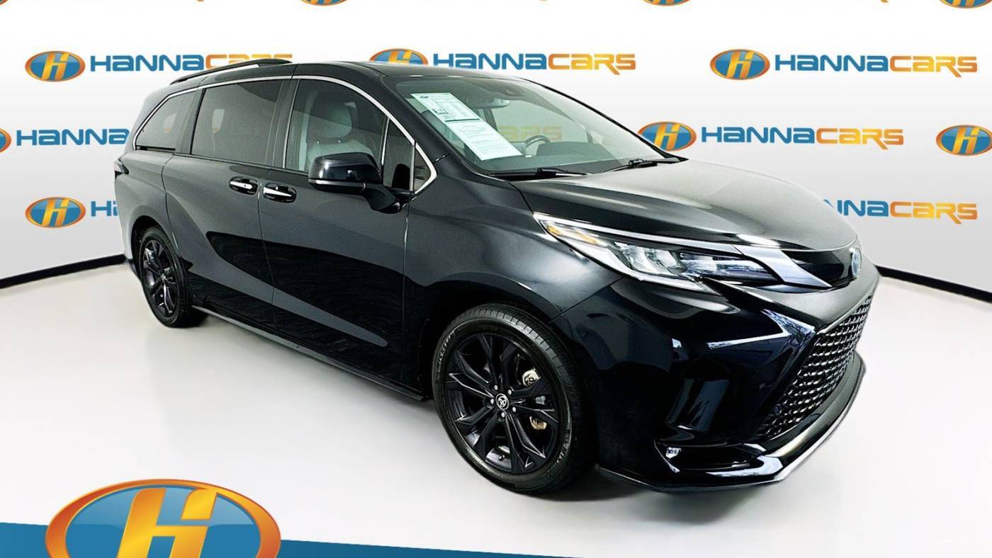 2022 Toyota Sienna XSE — Minivan — 100,617 mi — Bradenton, FL