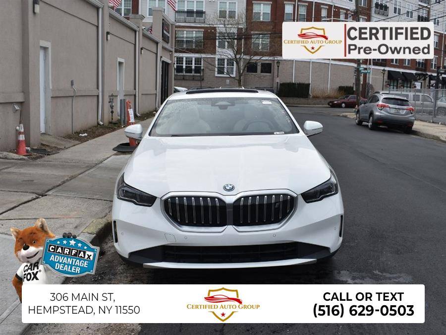 2024 BMW i5 eDrive40 — Sedan — 61,116 mi — Hempstead, NY