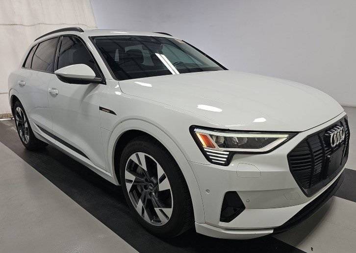 2021 Audi e-tron Premium — SUV — 30,092 mi — Chevy Chase, MD