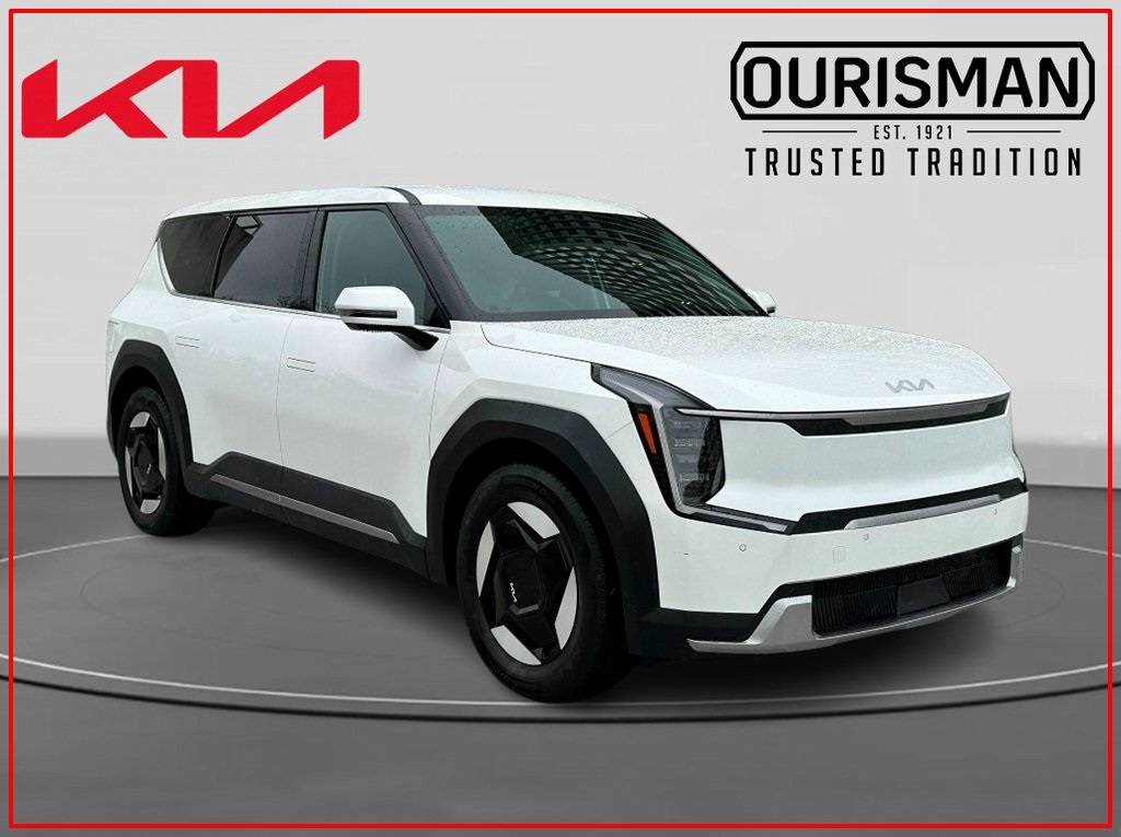 2024 Kia EV9 Light Short Range — SUV — 3,435 mi — Chevy Chase, MD