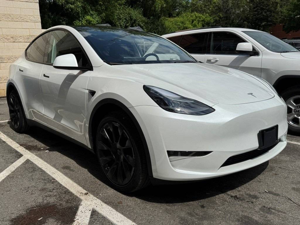 2023 Tesla Model Y Long Range — SUV — 4,957 mi — Chevy Chase, MD