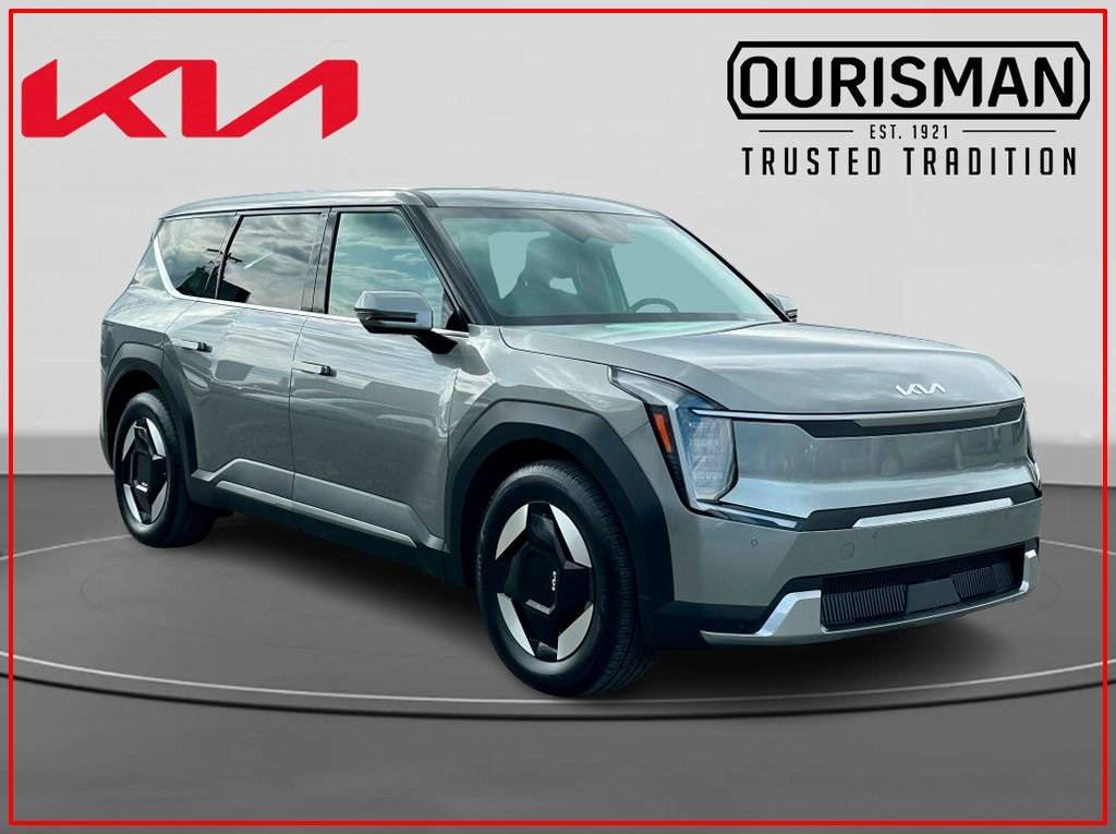 2024 Kia EV9 Light Long Range — SUV — 3,301 mi — Chevy Chase, MD