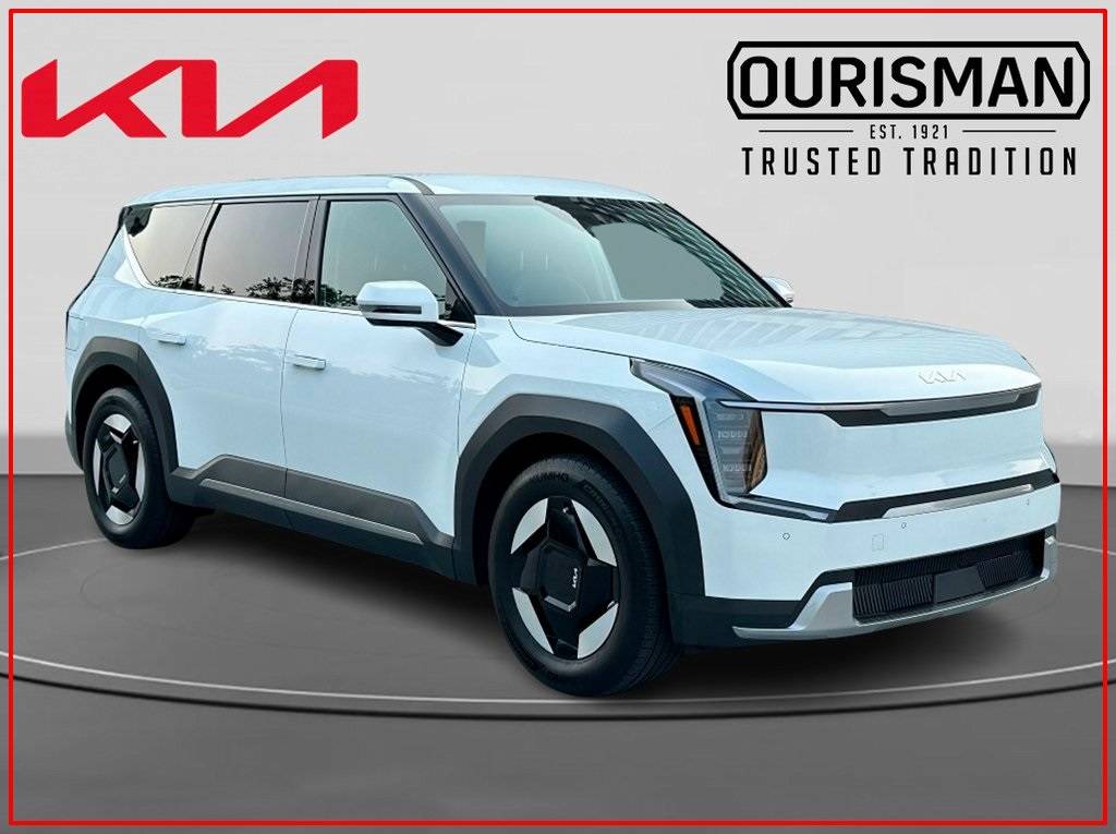 2024 Kia EV9 Light Short Range — SUV — 12,305 mi — Chevy Chase, MD