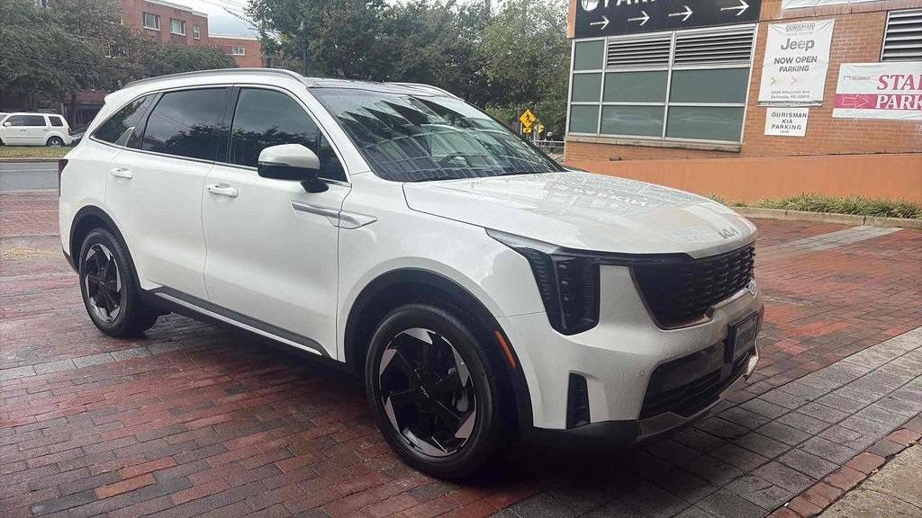 2025 Kia Sorento Hybrid EX — SUV — 7,179 mi — Chevy Chase, MD