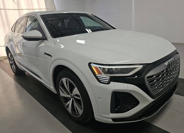 2024 Audi Q8 e-tron S line Premium Plus — SUV — 20,552 mi — Chevy Chase, MD