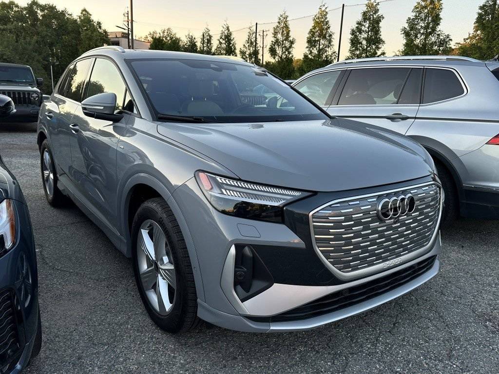 2024 Audi Q4 e-tron Prestige — SUV — 13 mi — Chevy Chase, MD