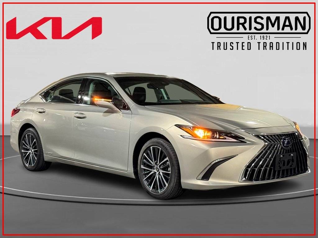 2022 Lexus ES ES 300h — Sedan — 4,699 mi — Chevy Chase, MD