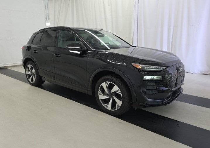 2025 Audi Q6 e-tron Premium Plus — SUV — 1,966 mi — Chevy Chase, MD