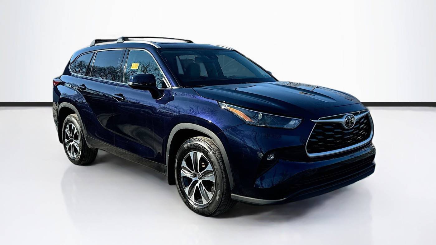 2022 Toyota Highlander XLE — SUV — 35,674 mi — Willow Grove, PA