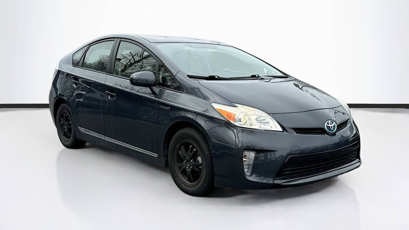 2014 Toyota Prius Four — Sedan — 156,438 mi — Willow Grove, PA