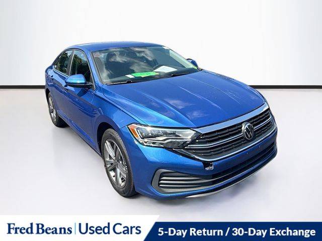 2024 Volkswagen Jetta SE — Sedan — 27,328 mi — Willow Grove, PA