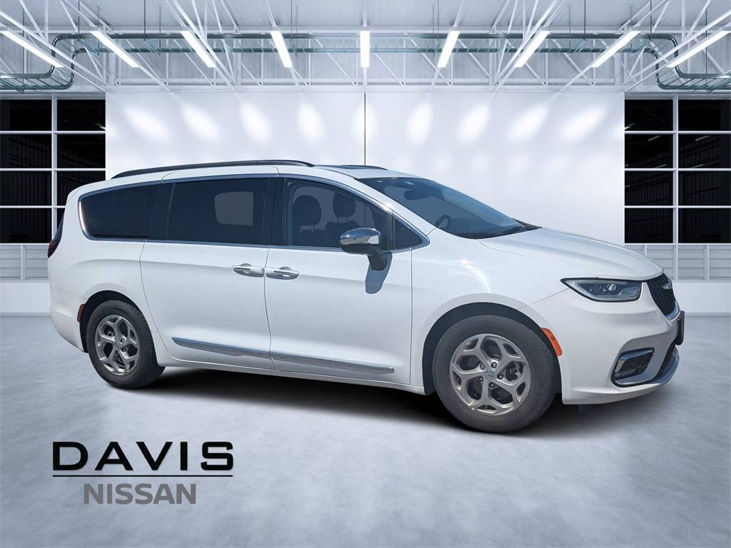 2023 Chrysler Pacifica Limited — Minivan — 68,887 mi — Jacksonville, FL